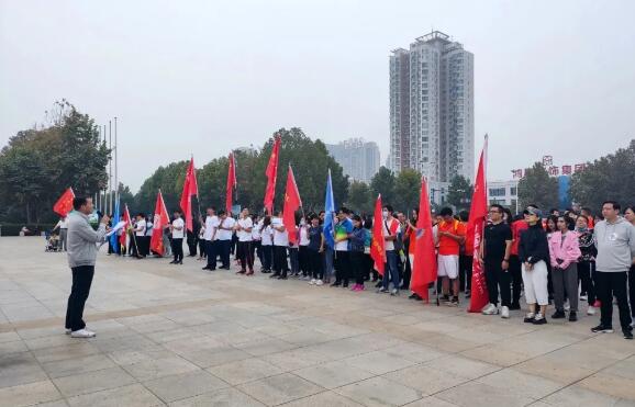 焦作市司法局、市律師協(xié)會(huì)組織開(kāi)展全市律師健步走活動(dòng)